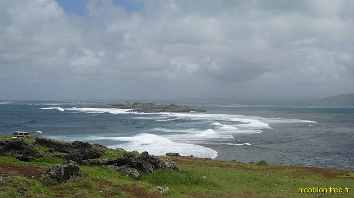 vue depuis l'île au Phare sur l'île Vacoas et l'île de la Passe